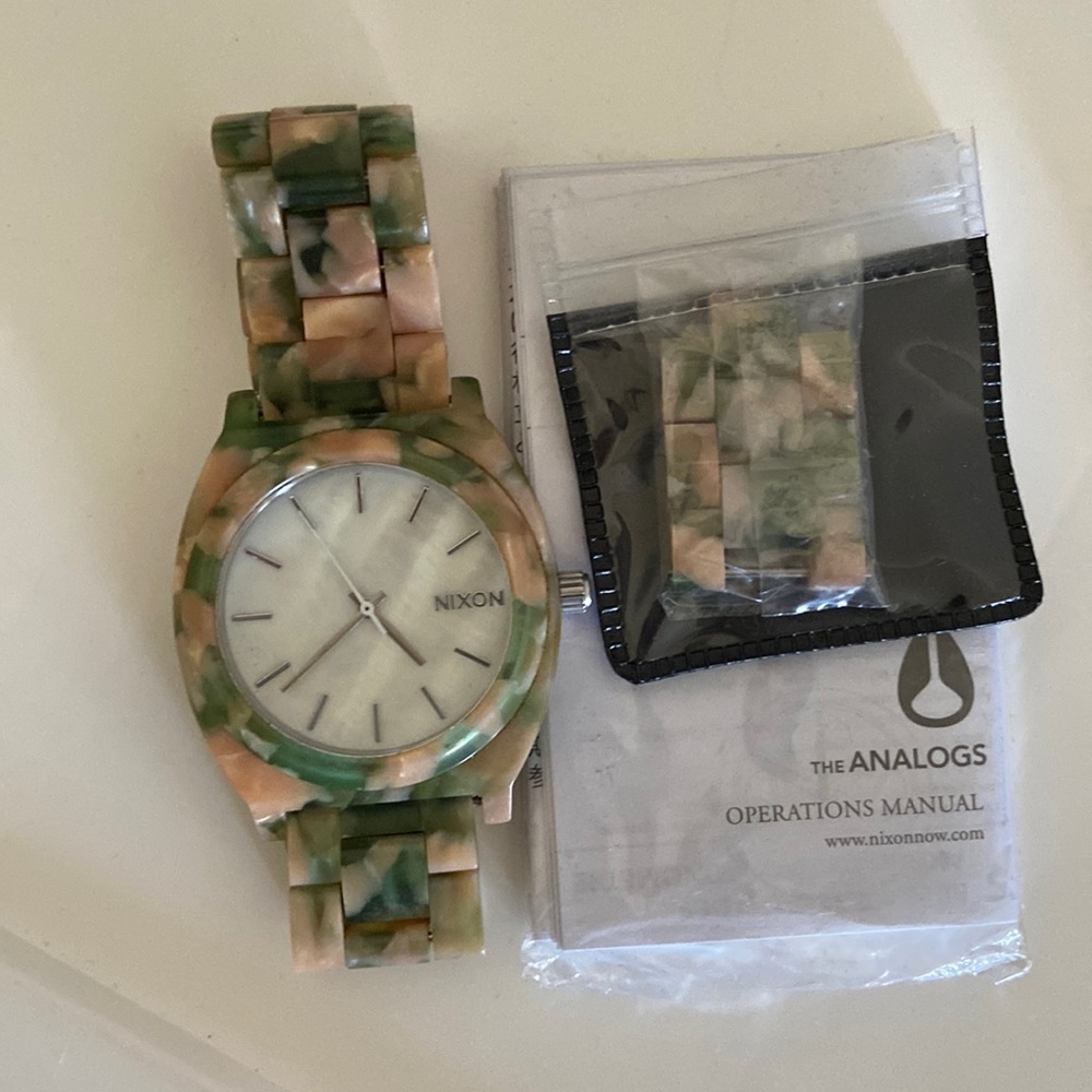 Nixon the Time Teller Acetate